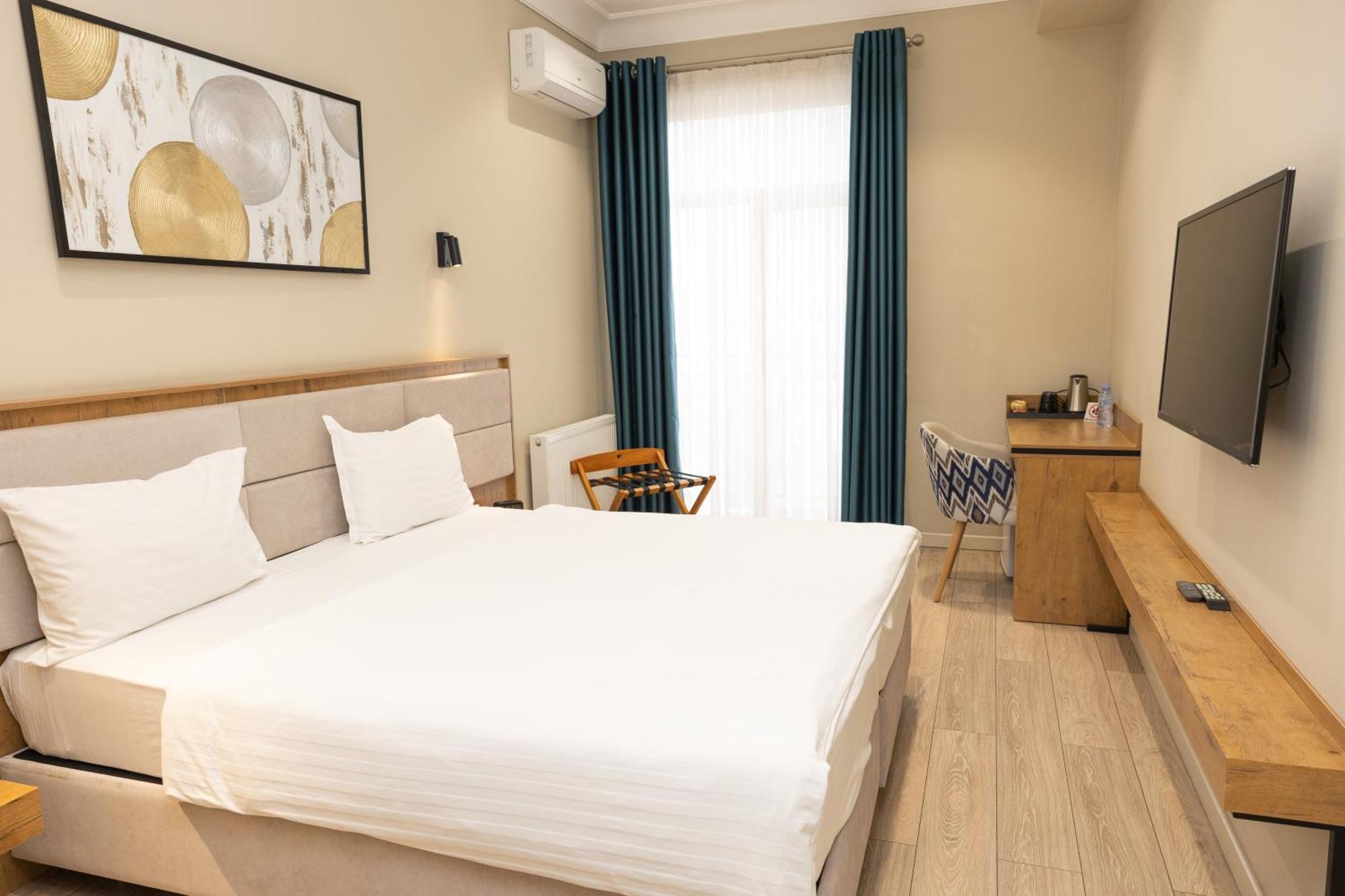 Hotel Marwa Tashkent Pool&Spa Ngoại thất bức ảnh