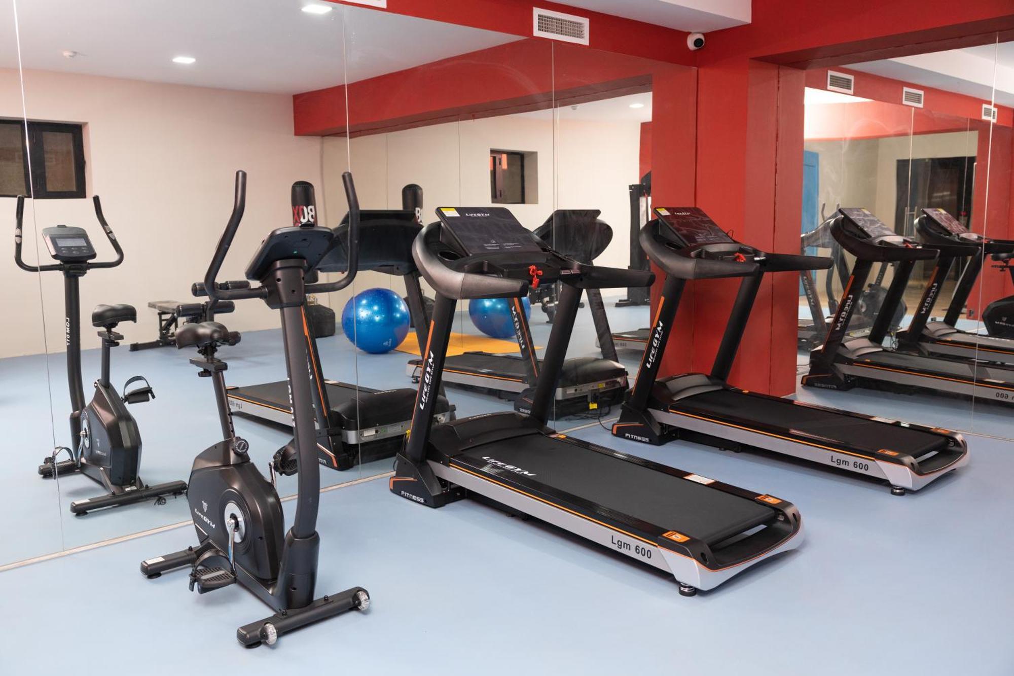 Hotel Marwa Tashkent Pool&Spa Ngoại thất bức ảnh